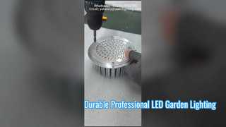 LED-Gartenleuchte 53 W 4000 K wasserdicht IP66 für den Einsatz in Wohngebieten.