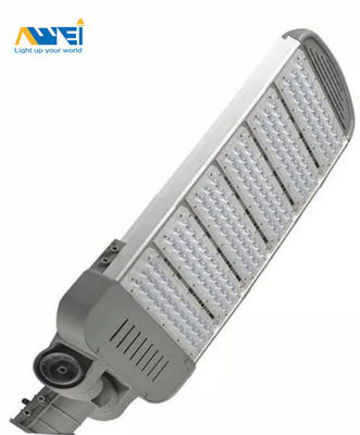 120LM / W 100-270VAC Hochleistungsmodulare LED-Straßenbeleuchtung 100W-300W AL Material 50000 Stunden Lebensdauer