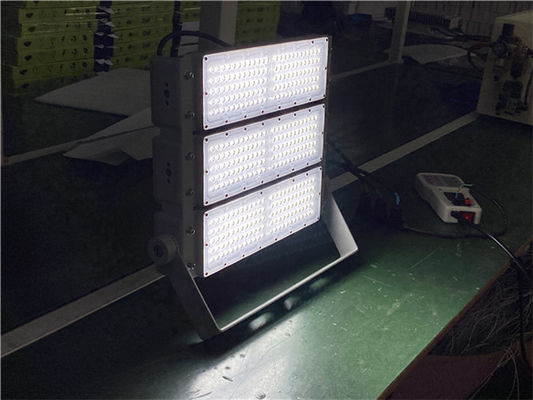 LED-Flutlichtmast warmweiß IP65 200W Außen-LED-Flutlicht für Industriegebiete